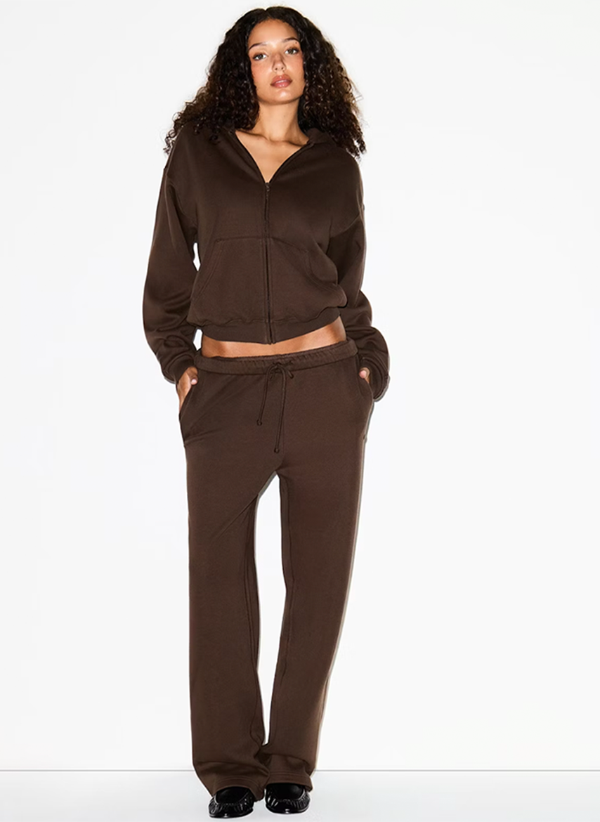 Brown workout outfit